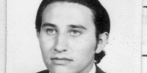 Foto de Ernesto Edelmiro Ponza, estudiante desaparecidx durante la Dictadura Civico Militar Eclesial en la ECI – UNC.